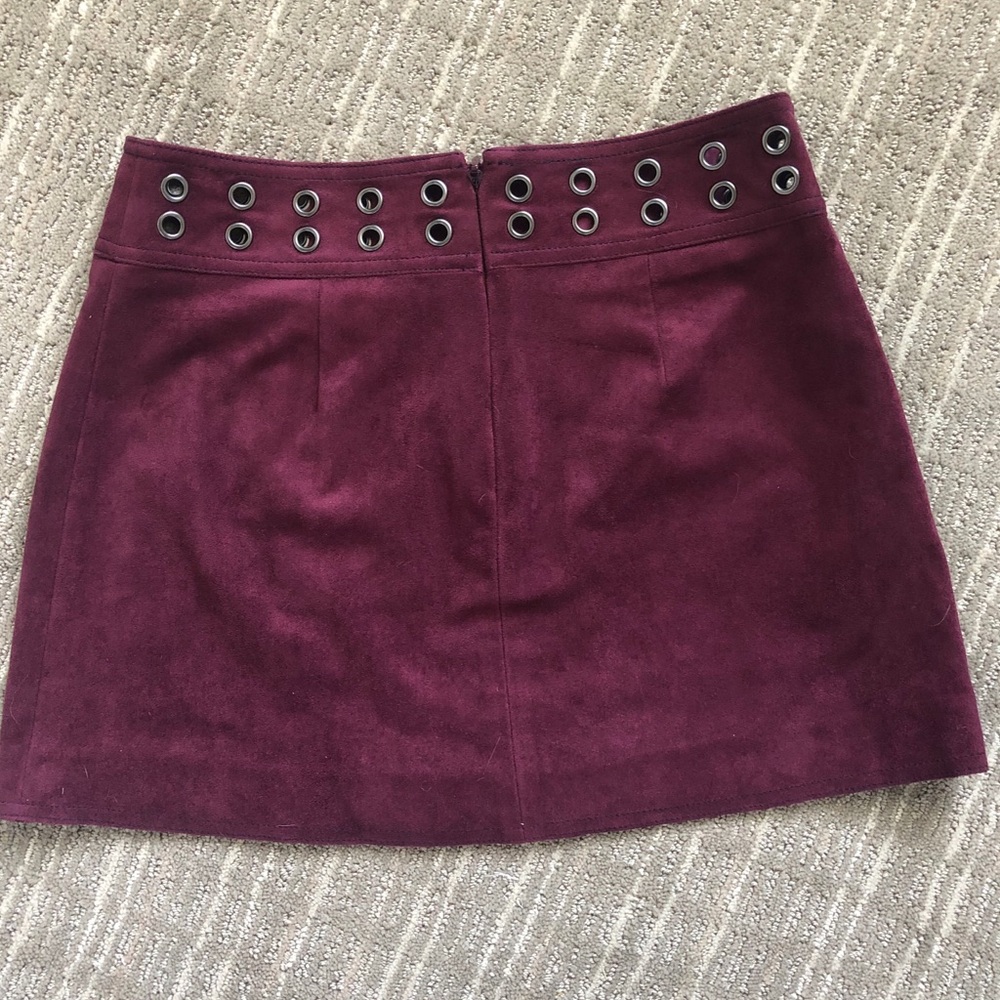 Y2K BCBGMaxazria vegan suede rivet mini skirt xs (A) - Picture 5 of 10